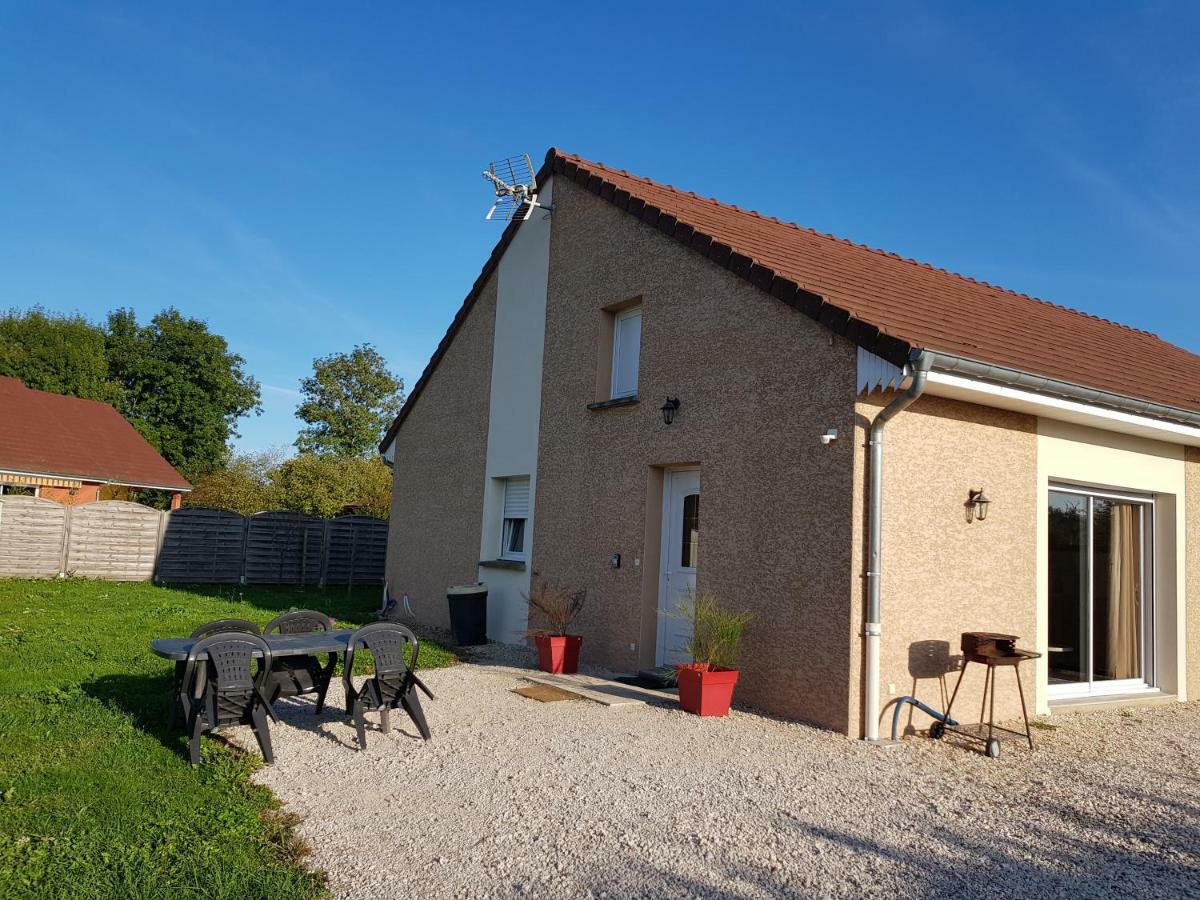Gite Le Petit Pied-A-Terre La Chapelle-Saint-Sauveur  Exteriér fotografie